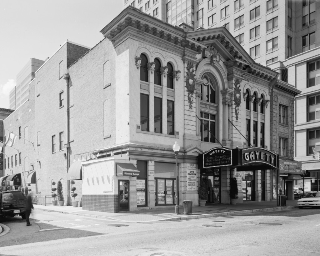 Gayety Theater A Venerable Keystone Of The Block Explore Baltimore 