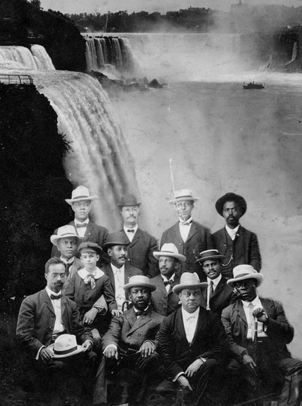A founders photo taken at Niagara movement meeting in Fort Erie, Canada. Du Bois is in the 2nd row, 2nd from right.