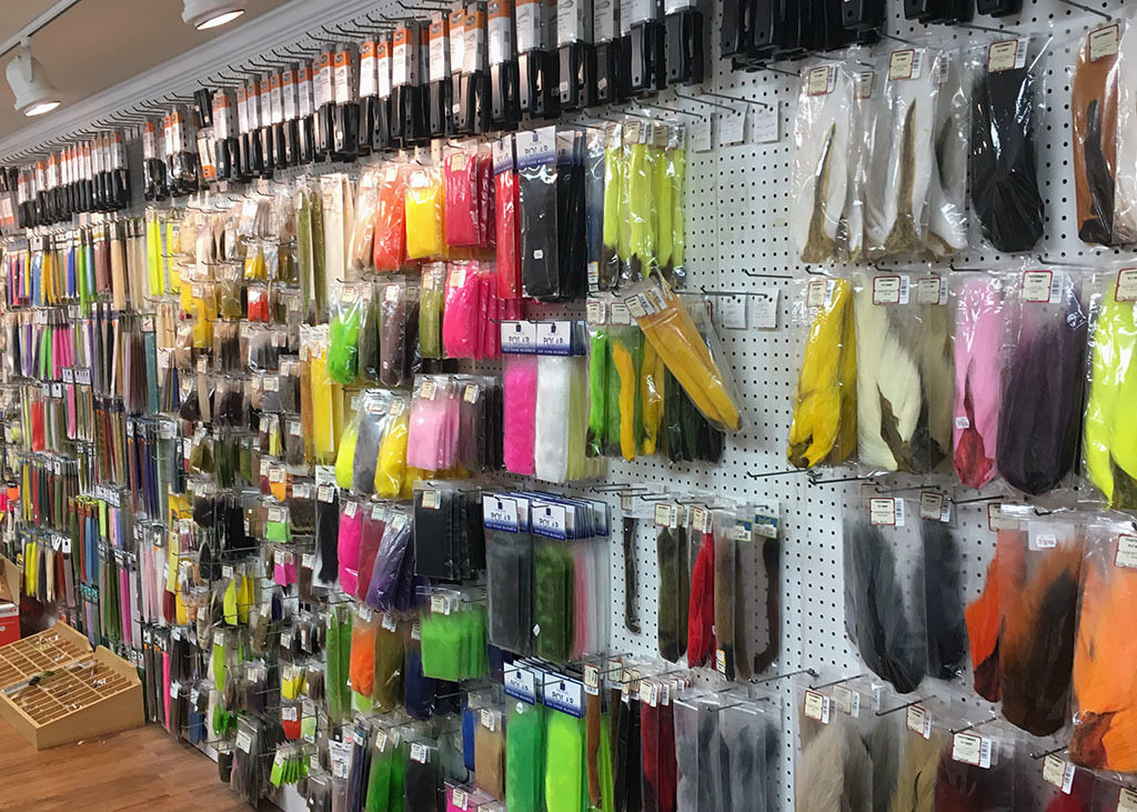 Supplies to create fishing lures, Tochterman's