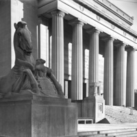 War Memorial (1937)