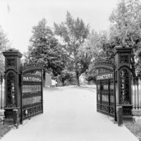 Gates, Loudon Park National Cemetery (2004)
