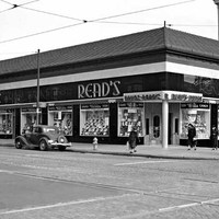 Read's Drug Store, North Avenue Market (1929)