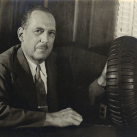 CEO Frank G. Schenuit